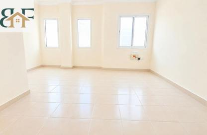 Apartment - 2 Bedrooms - 2 Bathrooms for rent in Al Muntazah Street - Al Muntazah - Doha