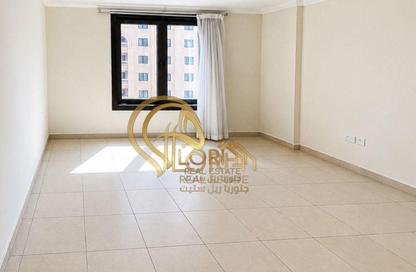 Apartment - 1 Bedroom - 2 Bathrooms for rent in East Porto Drive - Porto Arabia - The Pearl Island - Doha