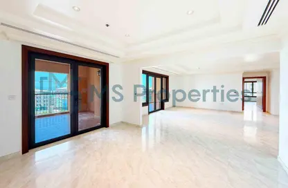 Apartment - 2 Bedrooms - 3 Bathrooms for rent in East Porto Drive - Porto Arabia - The Pearl Island - Doha