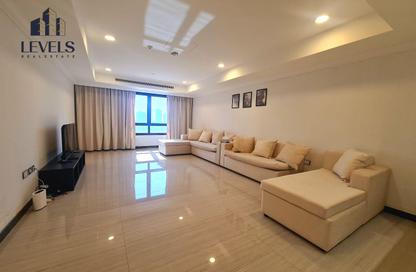 Apartment - 1 Bedroom - 2 Bathrooms for rent in East Porto Drive - Porto Arabia - The Pearl Island - Doha