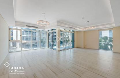 Apartment - 3 - 5 for sale in Crystal Residence - Gewan Island - The Pearl Island - Doha