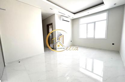 Apartment - 1 - 1 for rent in Bin Omran 35 - Fereej Bin Omran - Doha