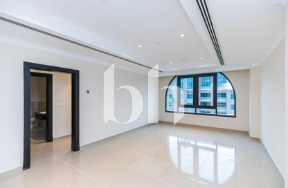 Apartment - 1 Bedroom - 2 Bathrooms for sale in West Porto Drive - Porto Arabia - The Pearl Island - Doha