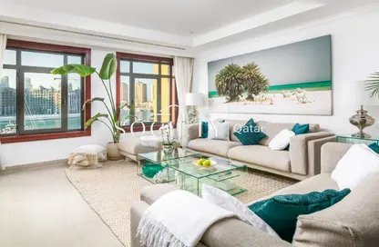 Townhouse - 1 Bedroom - 2 Bathrooms for sale in West Porto Drive - Porto Arabia - The Pearl Island - Doha