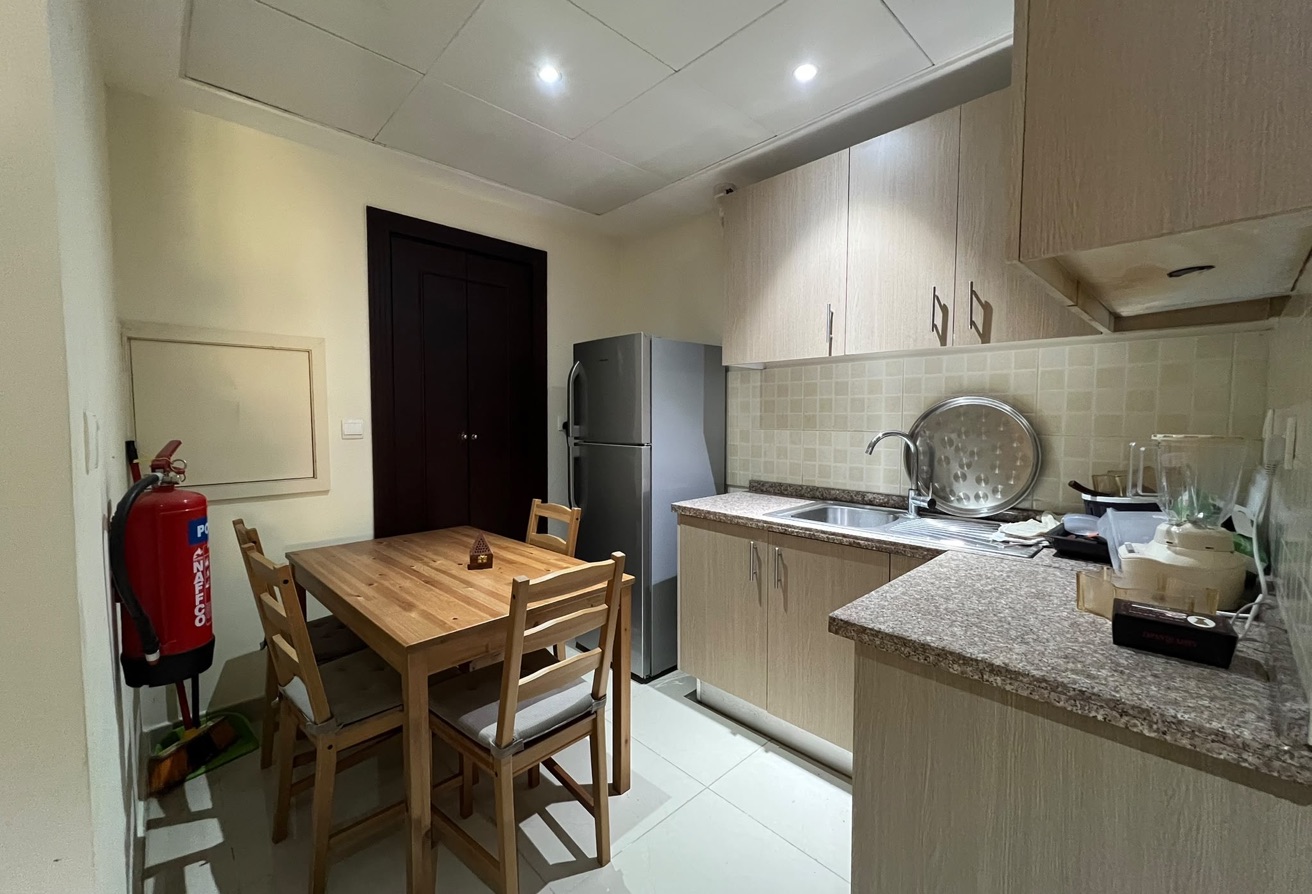 1 BEDROOM PORTO ARABIA | 6500 INCLUDING BILLS thumbnail 4