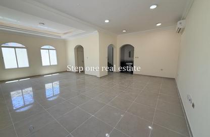 مجمع سكني - 5 غرف نوم - 6 حمامات للايجار في شارع الوعب - الوعب - الدوحة مجمع سكني - 5 غرف نوم - 6 حمامات للايجار في شارع الوعب - الوعب - الدوحة