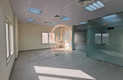 مساحات مكتبية - 4 غرف نوم - 3 حمامات للايجار في شارع الجزيره - فريج بن محمود الشمالي - فريج بن محمود - الدوحة