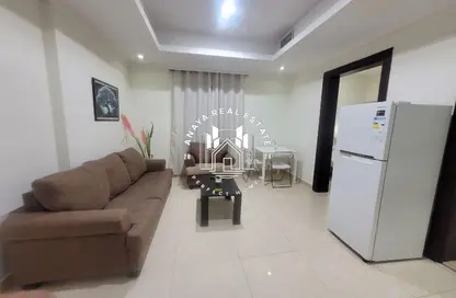 Apartment - 2 Bedrooms - 2 Bathrooms for rent in Hadramout Street - Doha Al Jadeed - Doha