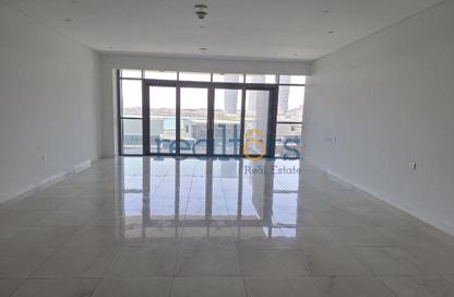 Apartment - 2 Bedrooms - 3 Bathrooms for rent in Seef Lusail Tower 1 - Seef Lusail - Lusail City - Lusail