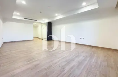 Apartment - 1 Bedroom - 2 Bathrooms for rent in West Porto Drive - Porto Arabia - The Pearl Island - Doha Apartment - 1 Bedroom - 2 Bathrooms for rent in West Porto Drive - Porto Arabia - The Pearl Island - Doha