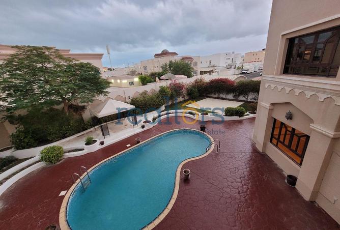 984594 - Property Image 2