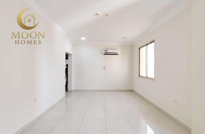 Apartment - 2 Bedrooms - 2 Bathrooms for rent in Umm Ghuwailina 4 - Umm Ghuwailina - Doha Apartment - 2 Bedrooms - 2 Bathrooms for rent in Umm Ghuwailina 4 - Umm Ghuwailina - Doha