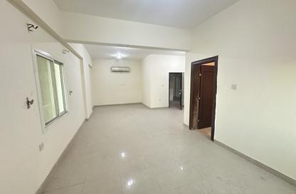 Apartment - 3 Bedrooms - 3 Bathrooms for rent in Salaja Street - Doha Al Jadeed - Doha