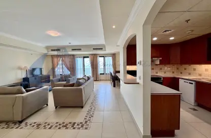 Apartment - 3 Bedrooms - 4 Bathrooms for rent in Jumanah Tower 29 - Porto Arabia - The Pearl Island - Doha