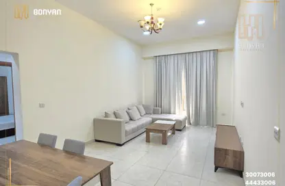 Apartment - 2 Bedrooms - 2 Bathrooms for rent in Ramada Commercial Building - Al Rawabi Street - Al Muntazah - Doha