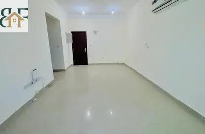 Apartment - 2 Bedrooms - 2 Bathrooms for rent in Muntazah 7 - Al Muntazah - Doha