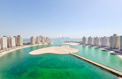 Duplex - 3 Bedrooms - 5 Bathrooms for rent in Tower 14 - Viva Bahriyah - The Pearl Island - Doha