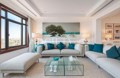Townhouse - 1 Bedroom - 2 Bathrooms for sale in West Porto Drive - Porto Arabia - The Pearl Island - Doha