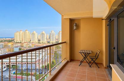 Apartment - 1 - 2 for rent in Lusail Marina Heights - Marina District - Lusail