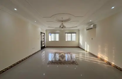 فيلا - 6 غرف نوم - 7 حمامات للايجار في الخيصة - الخيصة - أم صلال محمد