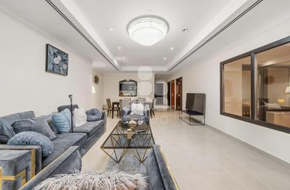 Apartment - 1 Bedroom - 2 Bathrooms for rent in East Porto Drive - Porto Arabia - The Pearl Island - Doha