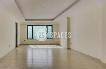Apartment - 2 Bedrooms - 3 Bathrooms for rent in East Porto Drive - Porto Arabia - The Pearl Island - Doha