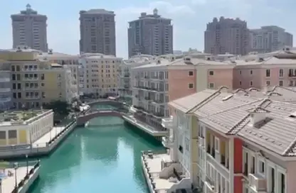 Apartment - 2 Bedrooms - 3 Bathrooms for sale in Qanat Quartier - The Pearl Island - Doha
