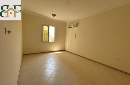 Apartment - 3 Bedrooms - 3 Bathrooms for rent in Muntazah 7 - Al Muntazah - Doha
