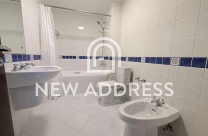 Apartment - 1 Bedroom - 2 Bathrooms for rent in West Bay Tower - West Bay - West Bay - Doha Apartment - 1 Bedroom - 2 Bathrooms for rent in West Bay Tower - West Bay - West Bay - Doha