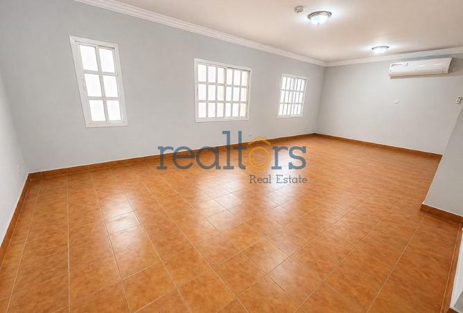 55680282 - Property Image 3
