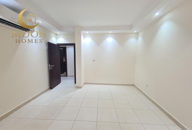 55923952 - Property Main Image