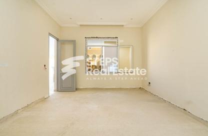 Villa - 7 Bedrooms - 7+ Bathrooms for sale in Umm Abirieh - Al Shamal