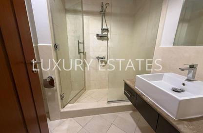 Apartment - 1 Bedroom - 2 Bathrooms for rent in East Porto Drive - Porto Arabia - The Pearl Island - Doha Apartment - 1 Bedroom - 2 Bathrooms for rent in East Porto Drive - Porto Arabia - The Pearl Island - Doha