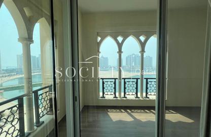 Apartment - 2 Bedrooms - 3 Bathrooms for sale in Viva East - Viva Bahriyah - The Pearl Island - Doha