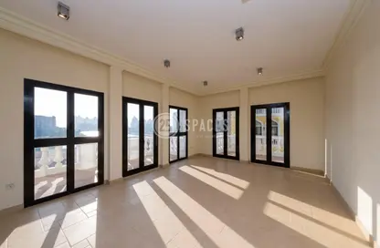 Apartment - 3 Bedrooms - 4 Bathrooms for rent in Carnaval - Qanat Quartier - The Pearl Island - Doha