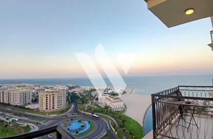 Apartment - 2 Bedrooms - 3 Bathrooms for rent in Floresta Gardens - Floresta Gardens - The Pearl Island - Doha