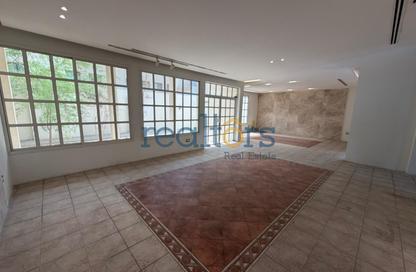 Villa - 4 - 5 for rent in Al Nasr Street - Al Nasr - Doha