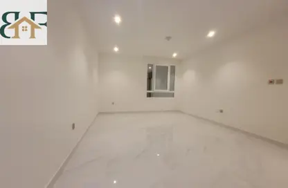 Apartment - 2 Bedrooms - 3 Bathrooms for rent in Al Mansoura - Al Mansoura - Doha