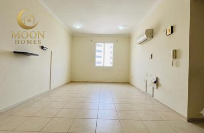 Apartment - 2 Bedrooms - 2 Bathrooms for rent in Muntazah 7 - Al Muntazah - Doha