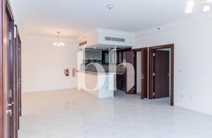Apartment - 2 Bedrooms - 3 Bathrooms for rent in Viva West - Viva Bahriyah - The Pearl Island - Doha