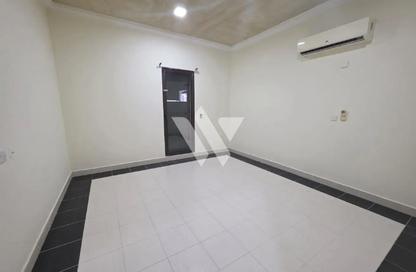 Villa - 3 - 3 for rent in Al Sakhama - Doha