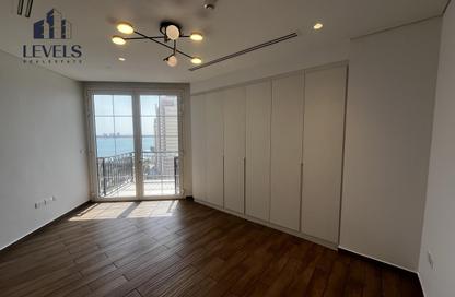 Apartment - 2 Bedrooms - 2 Bathrooms for rent in Floresta Gardens - Floresta Gardens - The Pearl Island - Doha Apartment - 2 Bedrooms - 2 Bathrooms for rent in Floresta Gardens - Floresta Gardens - The Pearl Island - Doha