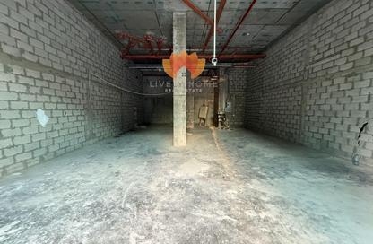 Shop - Studio - 1 Bathroom for rent in Marina Tower 23 - Marina District - Lusail