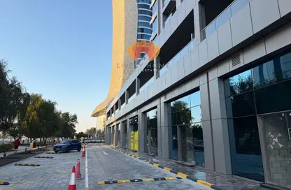 Shop - Studio - 1 Bathroom for rent in Marina Tower 23 - Marina District - Lusail