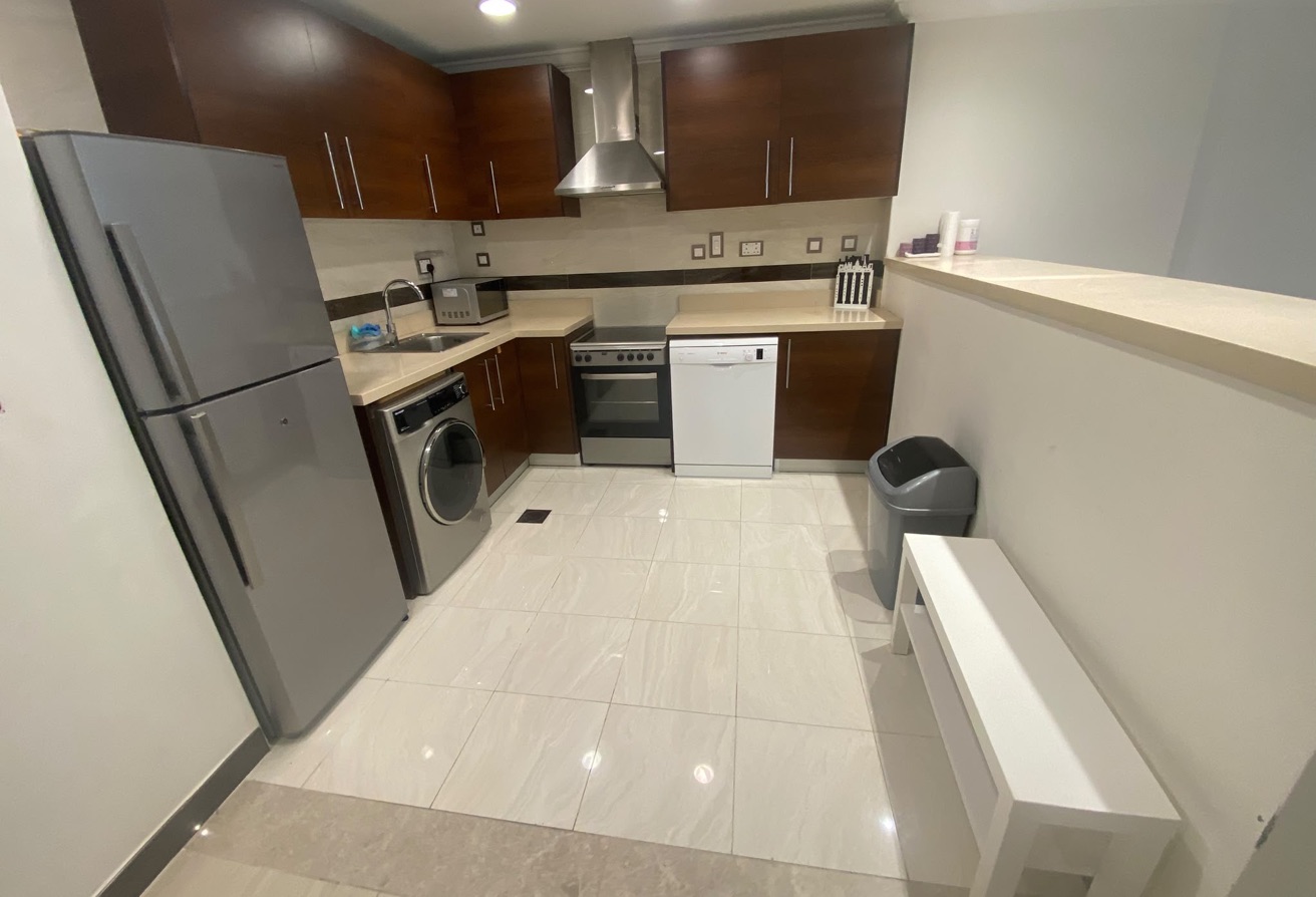SPACIOUS FULLY FURNISHED STUDIO FOR RENT IN PORTO thumbnail 4