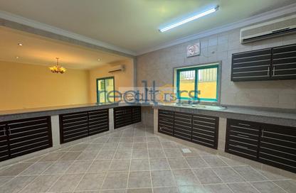 مجمع سكني - 4 - 3 للايجار في شارع الحمرا - الثمامة - الدوحة مجمع سكني - 4 - 3 للايجار في شارع الحمرا - الثمامة - الدوحة