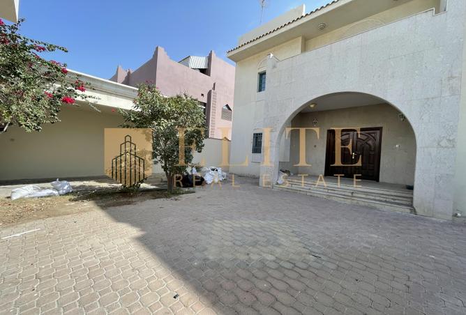 52454005 - Property Image 2