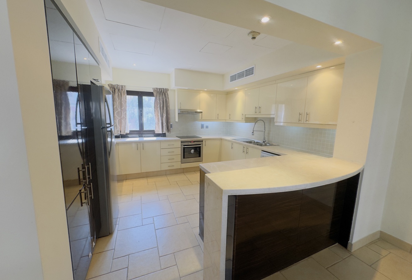 Premium 3 BHK Waterfront Villa | The Pearl Qatar thumbnail 28