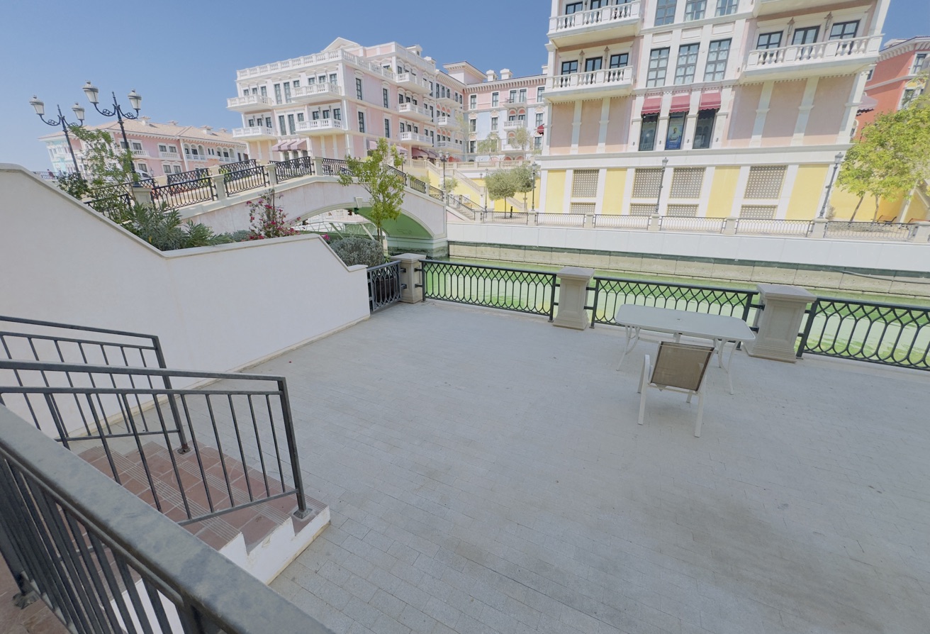 Premium 3 BHK Waterfront Villa | The Pearl Qatar thumbnail 16
