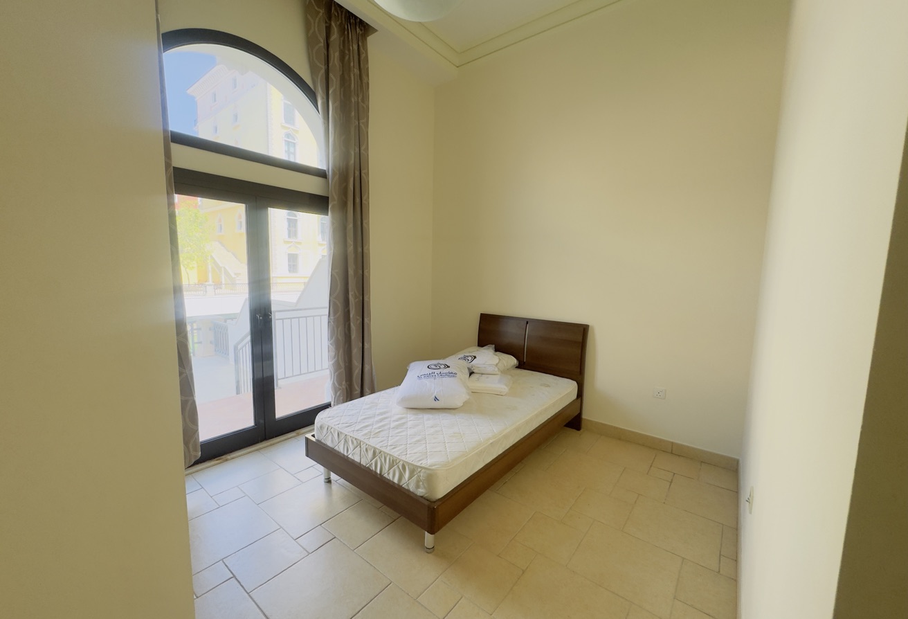 Premium 3 BHK Waterfront Villa | The Pearl Qatar thumbnail 9